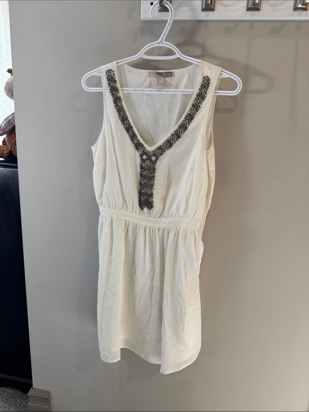 Forever 21 Cream Sleeveless Embellished V-Neck Dress